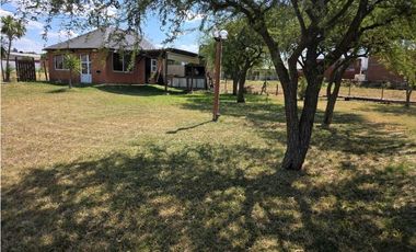 Vendo Quincho con Pileta en Caseros, Entre Ríos.