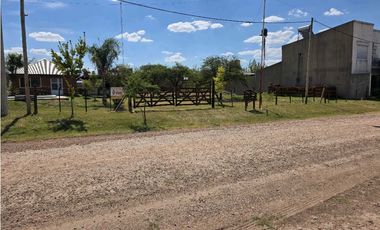 Vendo Quincho con Pileta en Caseros, Entre Ríos.