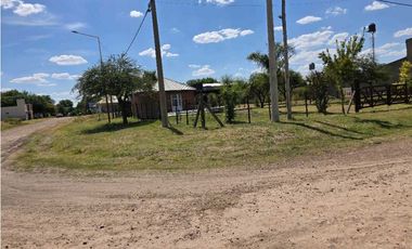 Vendo Quincho con Pileta en Caseros, Entre Ríos.