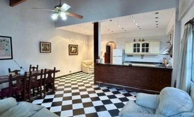 Chalet en venta en Villa Dominico