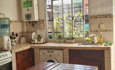 Casa en venta c/ cochera en Rafael Castillo