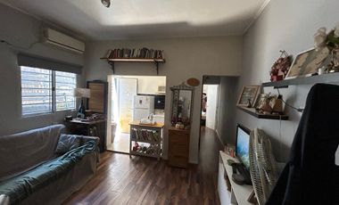 VENTA PH 2 AMBIENTES PARQUE PATRICIOS PATIO