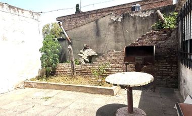 CASA 3 AMBIENTES MERLO VENTA + LOCAL COCHERA FONDO