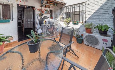 Venta casa 3 ambientes c/patio Munro edificable