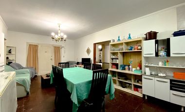 VENTA CASA 3 AMBIENTES CON QUINCHO Y PARQUE