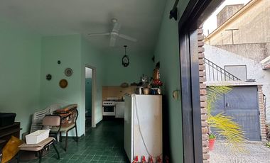 CASA 4 AMBIENTES VENTA EN REMEDIOS DE ESCALADA APT