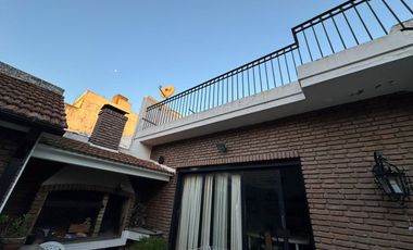 CASA 4 AMBIENTES VENTA EN REMEDIOS DE ESCALADA APT