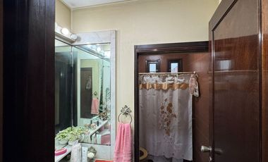 CASA 4 AMBIENTES VENTA EN REMEDIOS DE ESCALADA APT