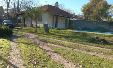 VENTA CASA 3 AMB. JARDIN Y PILETA - RANELAGH ESTE