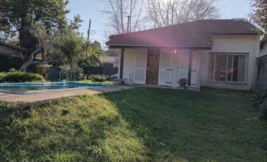 VENTA CASA 3 AMB. JARDIN Y PILETA - RANELAGH ESTE