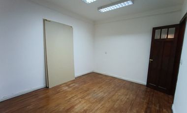 Alquiler Comercial - Piso 8 amb - San Nicolas