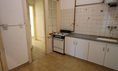 Alquiler Comercial - Piso 8 amb - San Nicolas