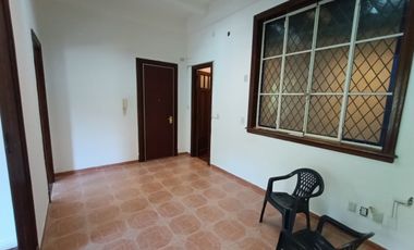 Alquiler Comercial - Piso 8 amb - San Nicolas