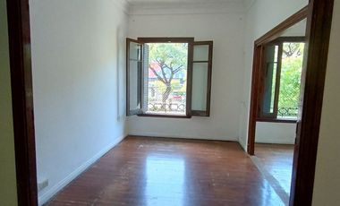 Alquiler Comercial - Piso 8 amb - San Nicolas