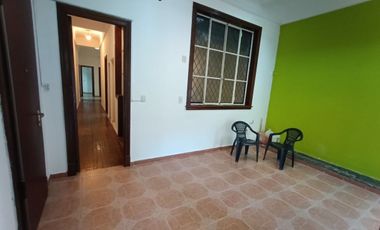 Alquiler Comercial - Piso 8 amb - San Nicolas