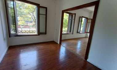 Alquiler Comercial - Piso 8 amb - San Nicolas