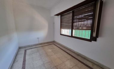 VENDE !Local comercial y casa sobre Lpz. y Planes