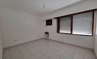 VENDE !Local comercial y casa sobre Lpz. y Planes