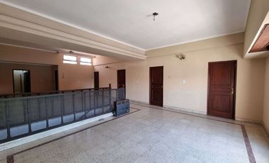 VENDE !Local comercial y casa sobre Lpz. y Planes