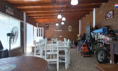 VENTA CASA 6 AMB EN FLORENCIO VARELA