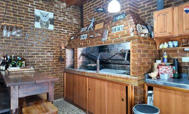 VENTA CASA 6 AMB EN FLORENCIO VARELA