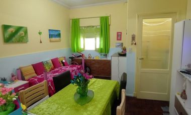 VENTA PH 2 AMB PARQUE CHACABUCO CON PATIO - PB