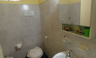 VENTA PH 2 AMB PARQUE CHACABUCO CON PATIO - PB