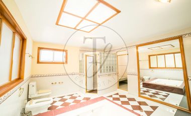 Casa en Renta en Zona Esmeralda, Chiluca