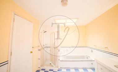 Casa en Renta en Zona Esmeralda, Chiluca