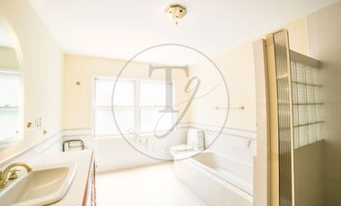 Casa en Renta en Zona Esmeralda, Chiluca