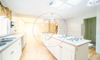 Casa en Renta en Zona Esmeralda, Chiluca