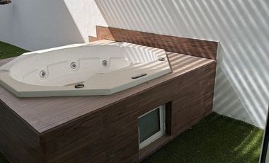 AMPLIA RESIDENCIA EN RENTA EN RESIDENCIA ALTARIA AL NTE. DE AGUASCALIENTES