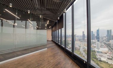 Lujosa oficina en renta de 403m2 en torre corporativa zona Valle Oriente