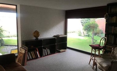 Casa en Venta calle Cerrada en Lomas de Tecamachalco