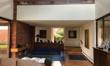 Casa en Venta calle Cerrada en Lomas de Tecamachalco