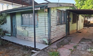 VENTA TERRENO CON CASA PARA REMODELAR – LA FLORIDA