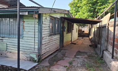 VENTA TERRENO CON CASA PARA REMODELAR – LA FLORIDA