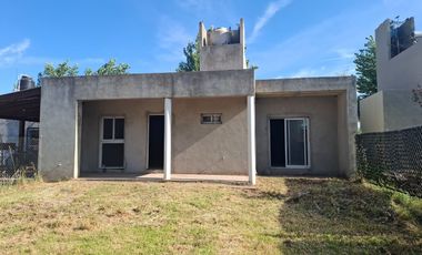 Casa a terminar en Tierra del sueños. Alvear