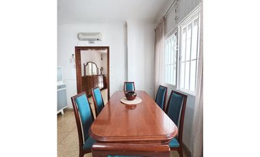 Venta casa dos dormitorios calle 25 de Mayo