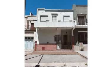 Venta casa dos dormitorios calle 25 de Mayo