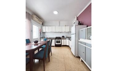 Venta casa dos dormitorios calle 25 de Mayo