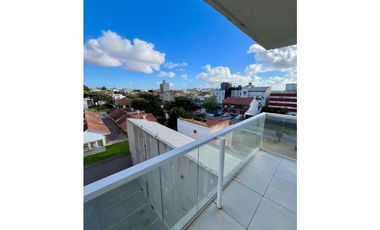 ALQUILER 4 Ambientes con Cochera