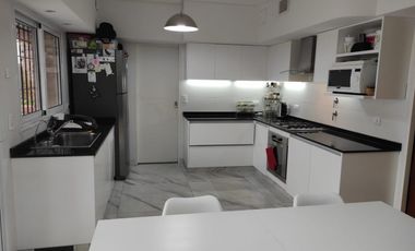 CASA EN VENTA EN RAMOS MEJIA SUR!!