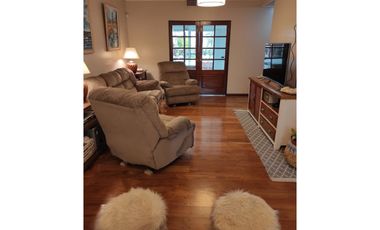 CASA EN VENTA EN RAMOS MEJIA SUR!!