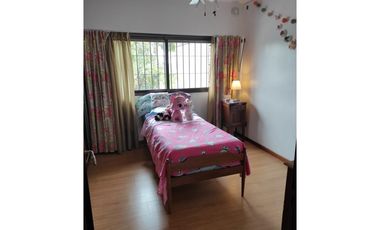 CASA EN VENTA EN RAMOS MEJIA SUR!!