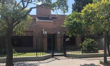 Casa en Venta de 4 Dor. | 7 Amb. B° Bajo Palermo -z. norte córdoba