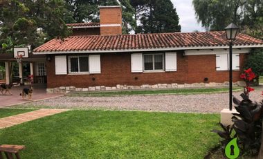 Casa en Venta de 3 Dor. | 8 Amb. B° San Alfonso - Villa Allende - Cba.