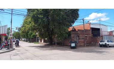VENTA ESQUINA COMERCIAL