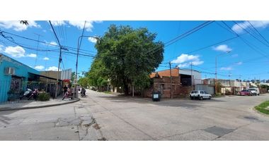 VENTA ESQUINA COMERCIAL
