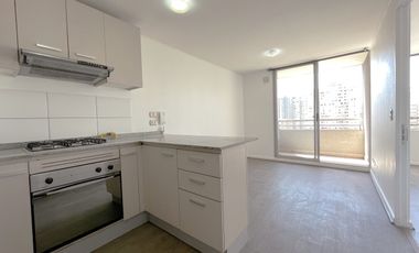 Luminoso y privado departamento en arriendo, San Miguel !!